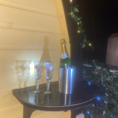 Arch Pod & Hot Tub Lejlighed Carndonagh Eksteriør billede